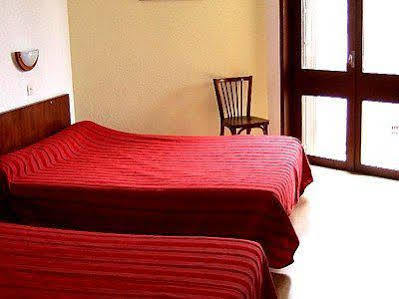 Logis Hotel Restaurant Du Commerce Hotel 2*